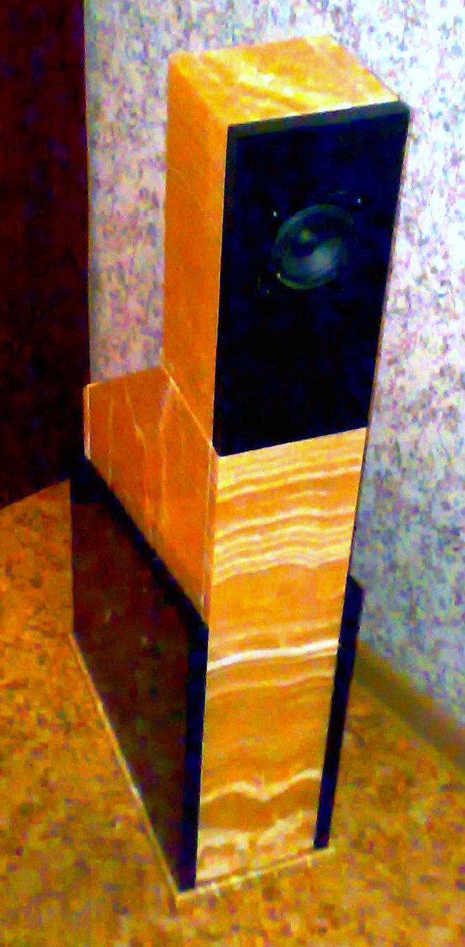 акустическая система из мрамора onyx orancio, nero marquina